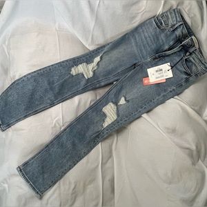 The Zoey distressed mom jean size 24